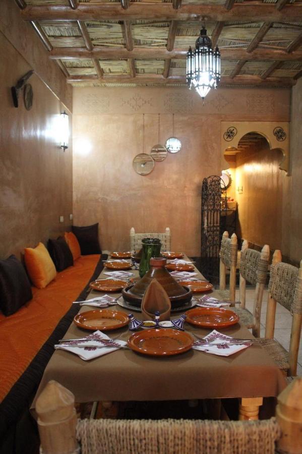 לינה וארוחת בוקר Nkob Berber Nomad Kasbah מראה חיצוני תמונה