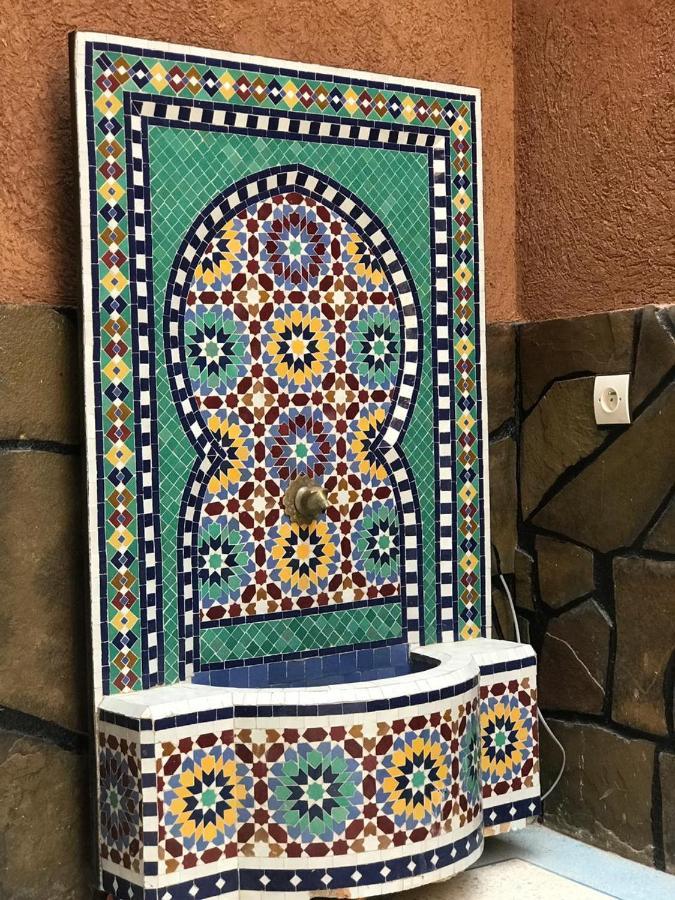 לינה וארוחת בוקר Nkob Berber Nomad Kasbah מראה חיצוני תמונה